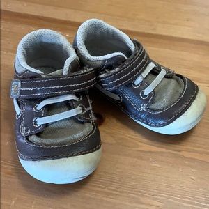 Stride Rite size 6W